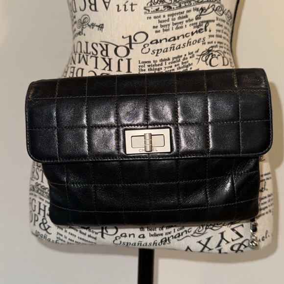 🔥❤️ CHANEL CHOCOLATE BAR 2.55 LAMBSKIN FLAP CLUTCH/WAIST BAG 🔥❤️ - Picture 4 of 16